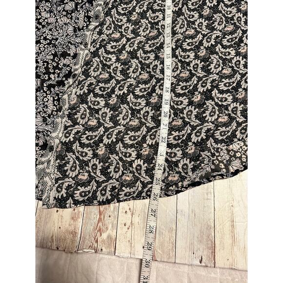 Free People Dani Button Up Chiffon Blouse Size Large Black White Pink Flowy Boho - Picture 5 of 6